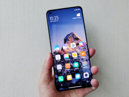 “高端机”与“旗舰机”有何区别?主要有3处,真假一看便知!(图2) “高端机”与“旗舰机”有何区别?主要有3处,真假一看便知!(图2)