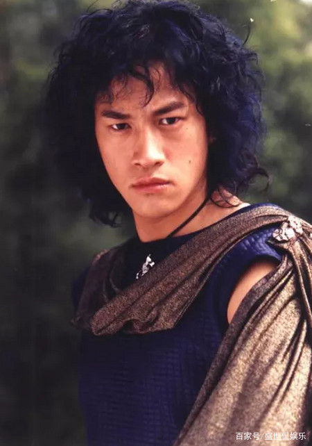 《风云雄霸天下》18年演员现状:雄霸仍霸气,步惊云却谢顶了?