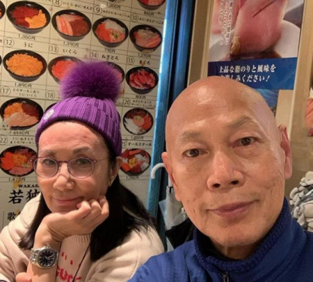 75岁罗家英评谭咏麟风波:没有的事,都什么年纪了有心无力(图1) 75岁罗家英评谭咏麟风波:没有的事,都什么年纪了有心无力(图1)