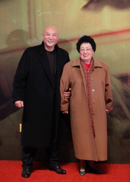 唐僧扮演者迟重瑞,娶了大他11岁的富商陈丽华,共同谱写爱的佳话(图4) 唐僧扮演者迟重瑞,娶了大他11岁的富商陈丽华,共同谱写爱的佳话(图4)