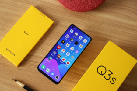 发布不到两个月沦为千元机,5000Hz+144Hz高刷,到手价仅需1349元(图2) 发布不到两个月沦为千元机,5000Hz+144Hz高刷,到手价仅需1349元(图2)